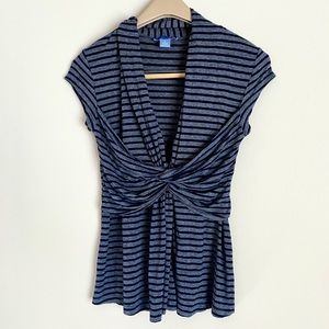 📉 Lie Gray/Black Striped Twisted Front Blouse